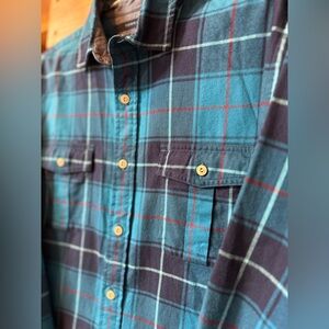 Tommy Hilfiger CUSTOM FIT
COUPE SUR MESURE Teal and Navy Plaid Shirt